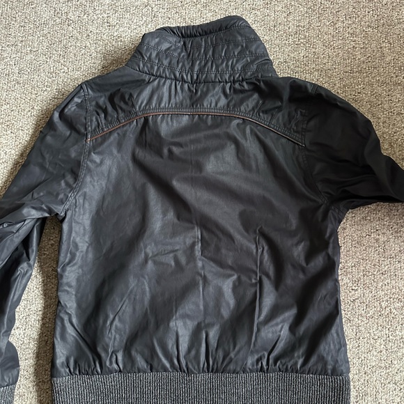 Wanakome pleather jacket (women’s) - Picture 7 of 8